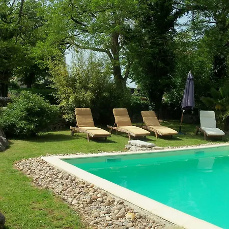 Et Jardin De Pierres فندق مبيت وإفطار Espédaillac