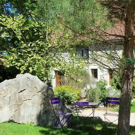 فندق مبيت وإفطار Et Jardin De Pierres 3*