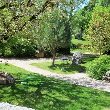 فندق مبيت وإفطار Et Jardin De Pierres