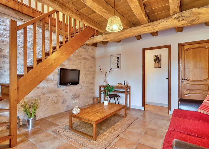 ベッド・アンド・ブレックファスト Et Jardin De Pierres 3*