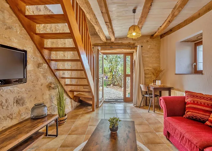 ベッド・アンド・ブレックファスト Et Jardin De Pierres