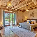 Et Jardin De Pierres Bed & Breakfast 3*