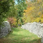 Bed & Breakfast Et Jardin De Pierres Espédaillac
