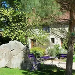 Bed & Breakfast Et Jardin De Pierres 3*