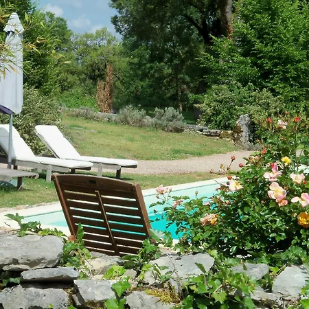 Et Jardin De Pierres Bed & Breakfast Espedaillac