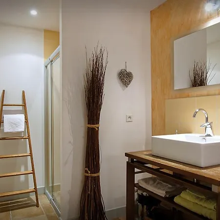 Et Jardin De Pierres 3*