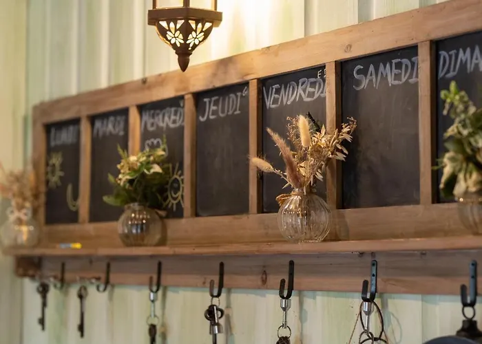 לינה וארוחת בוקר Et Jardin De Pierres