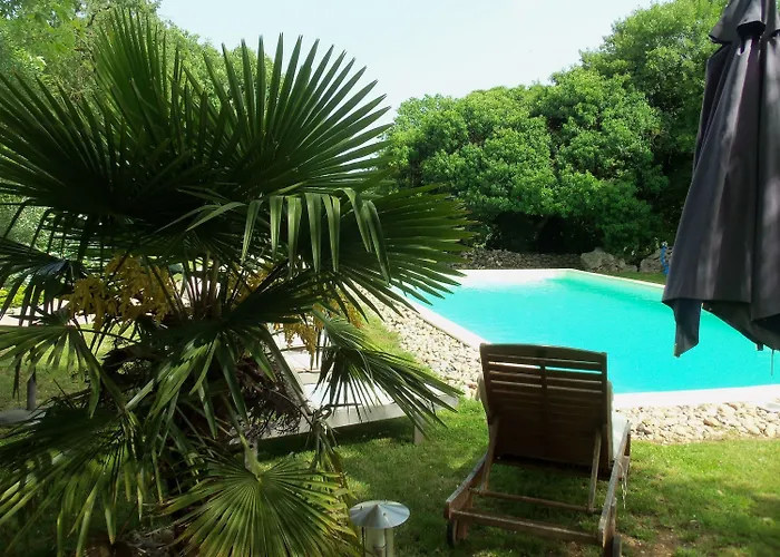 Bed & Breakfast Et Jardin De Pierres Espédaillac